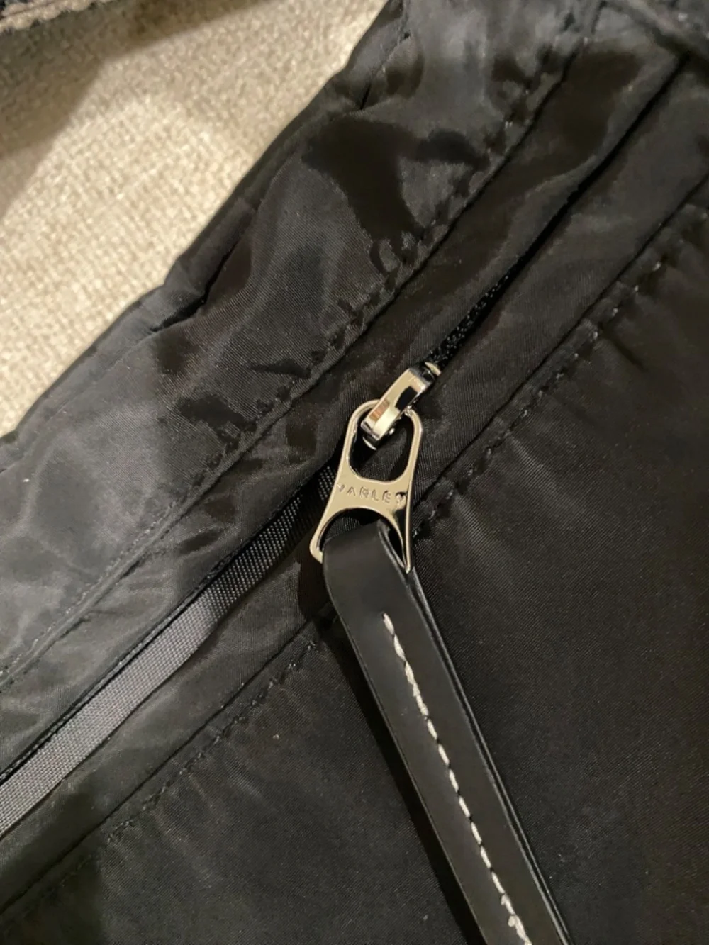 Varley belt bag - Picture 8 of 11